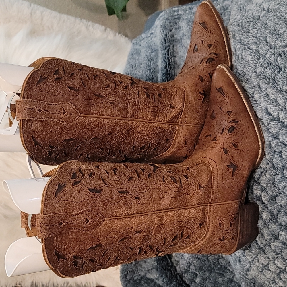 Laredo cowboy boots